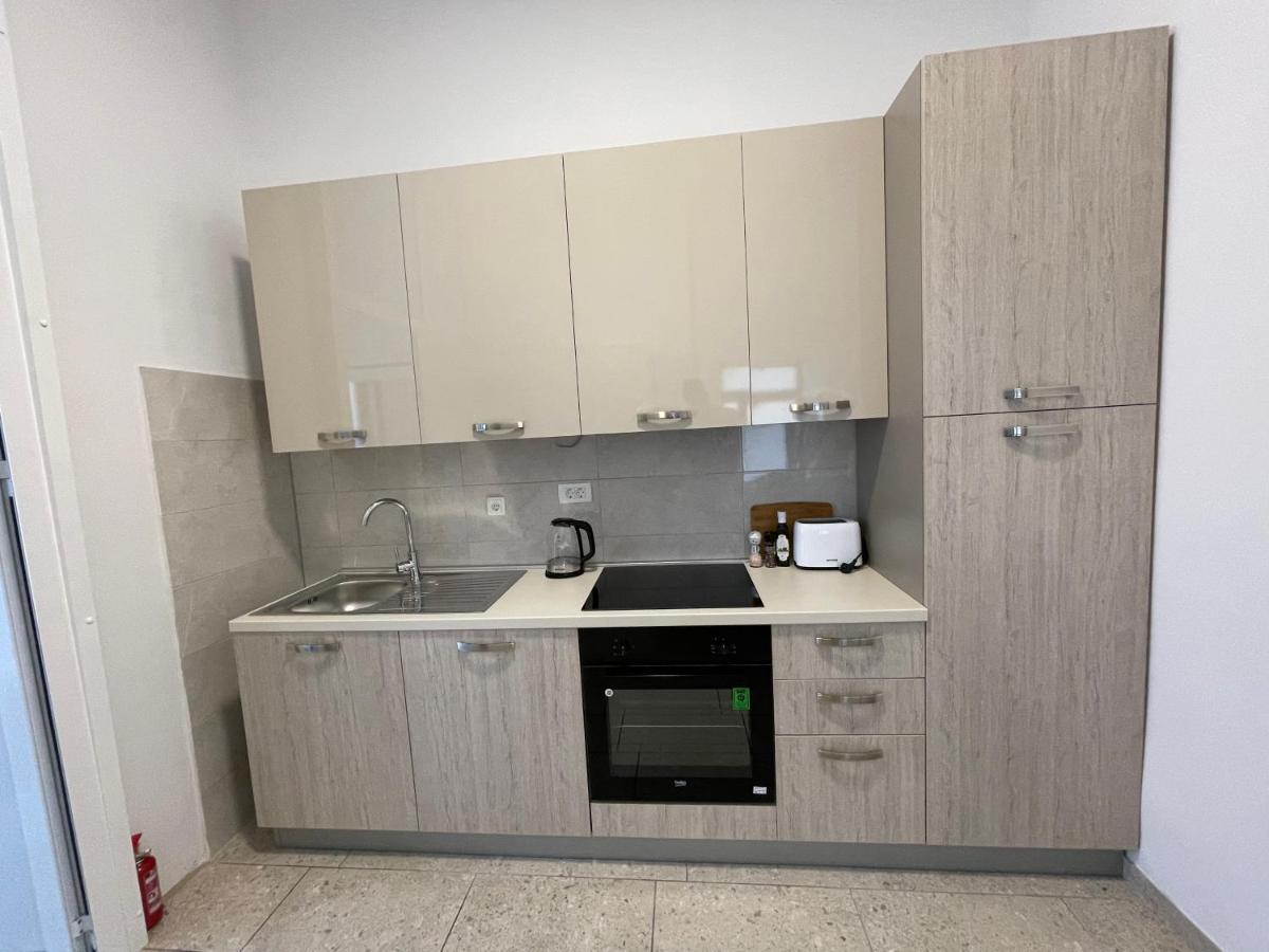 Two Bedroom Apartment N Split Exteriör bild